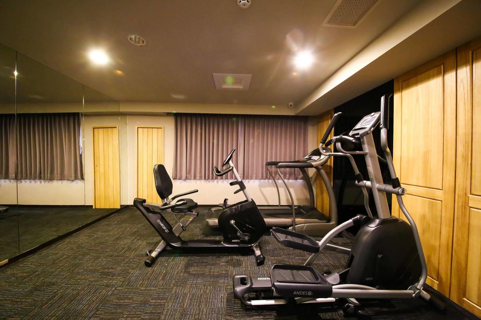 Talmud Hotel טאינאן מראה חיצוני תמונה
